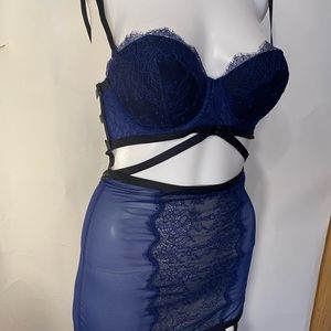 Victoria’s Secret Sheer Sexy Blue Lace Teddy 34 B Built-In Bra with Garters NWT.